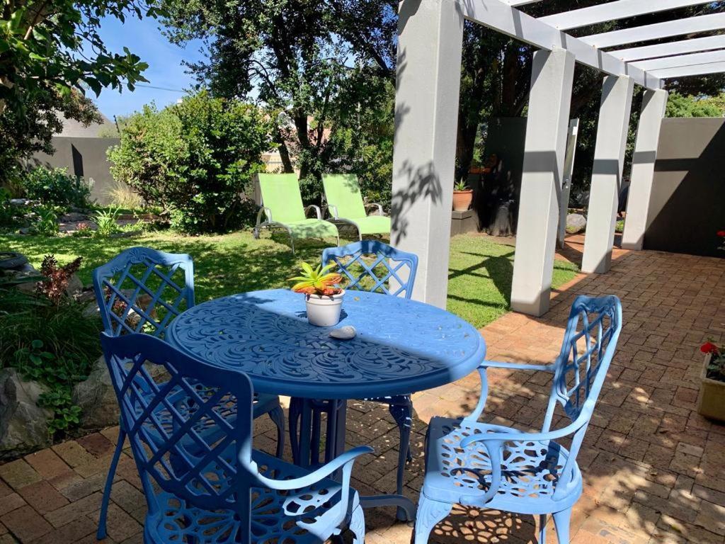 Anchor'S Rest Hotel Hermanus Exterior photo